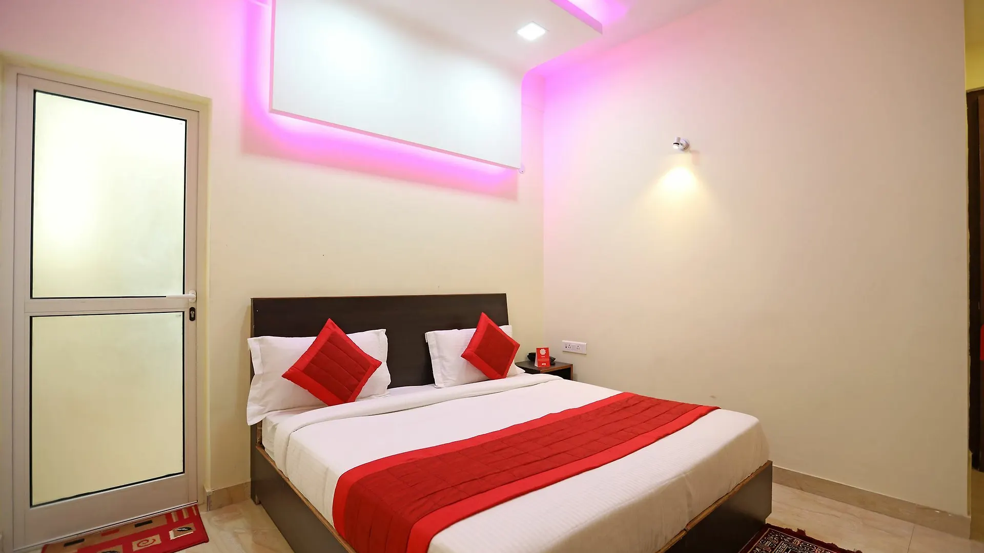 Oyo 10889 Hotel Green Residency غورغاون 3*,  الهند