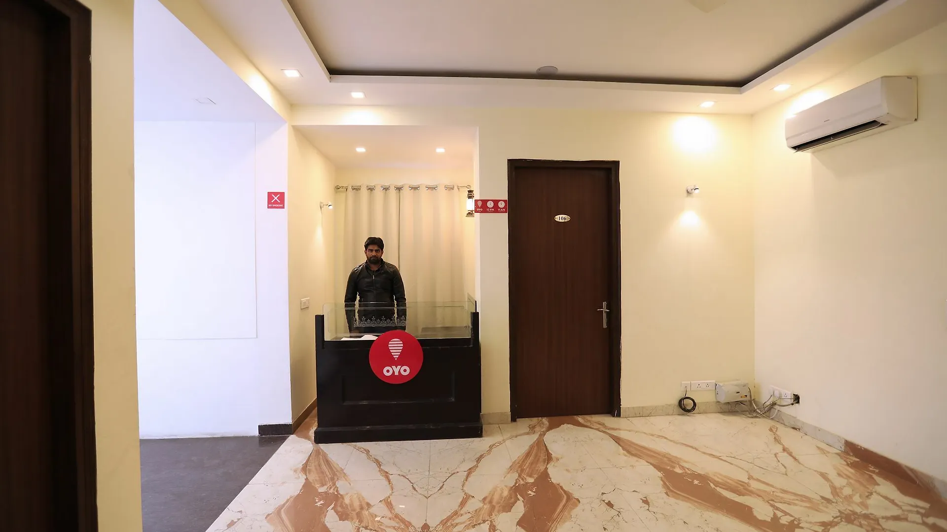 Oyo 10889 Hotel Green Residency غورغاون
