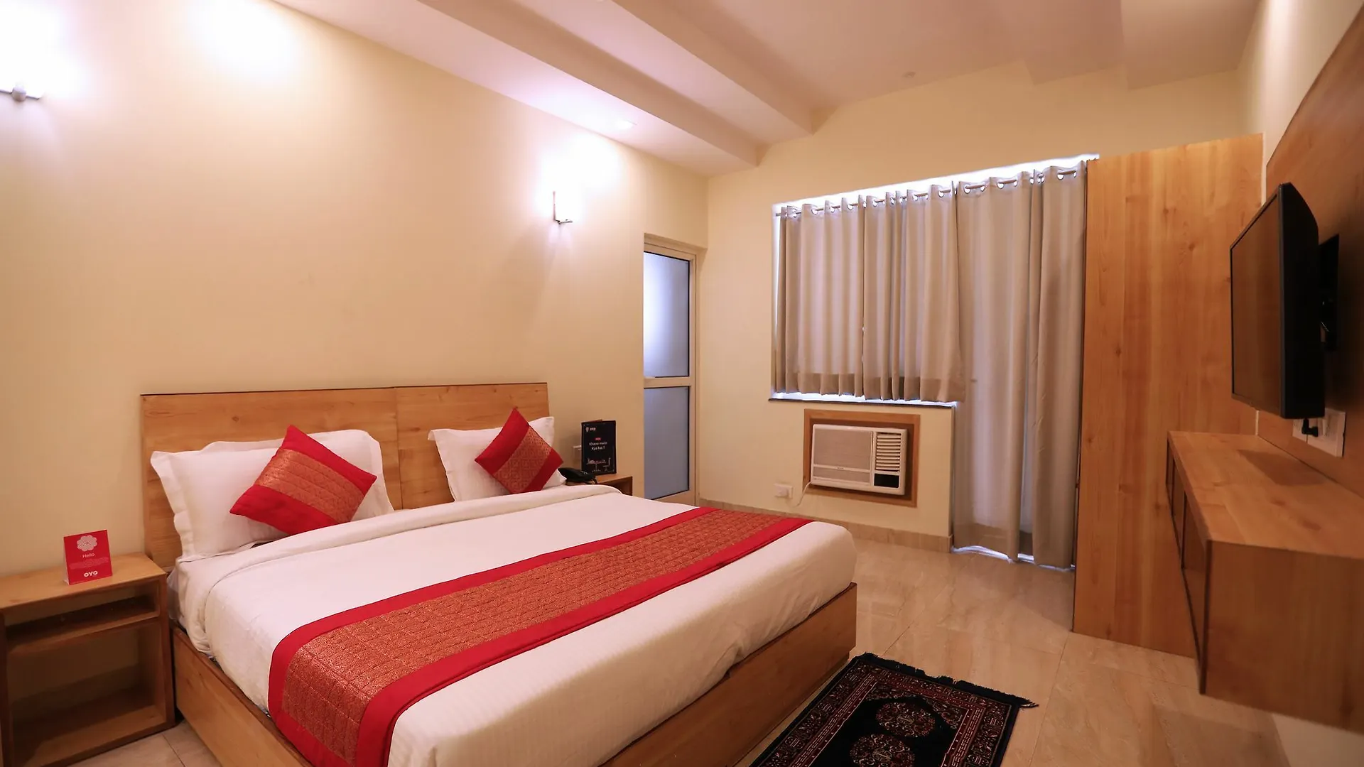 Oyo 10889 Hotel Green Residency غورغاون الهند